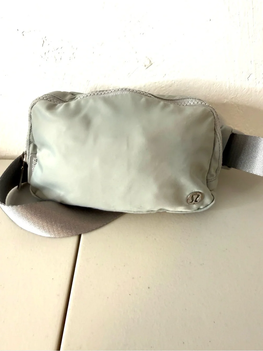 Lululemon Mini Belt Bag Light Gray Crossbody Fanny Pack